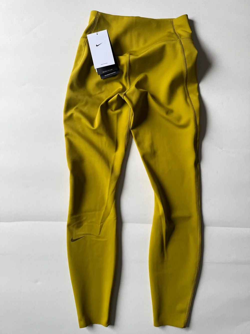 Nike universa women